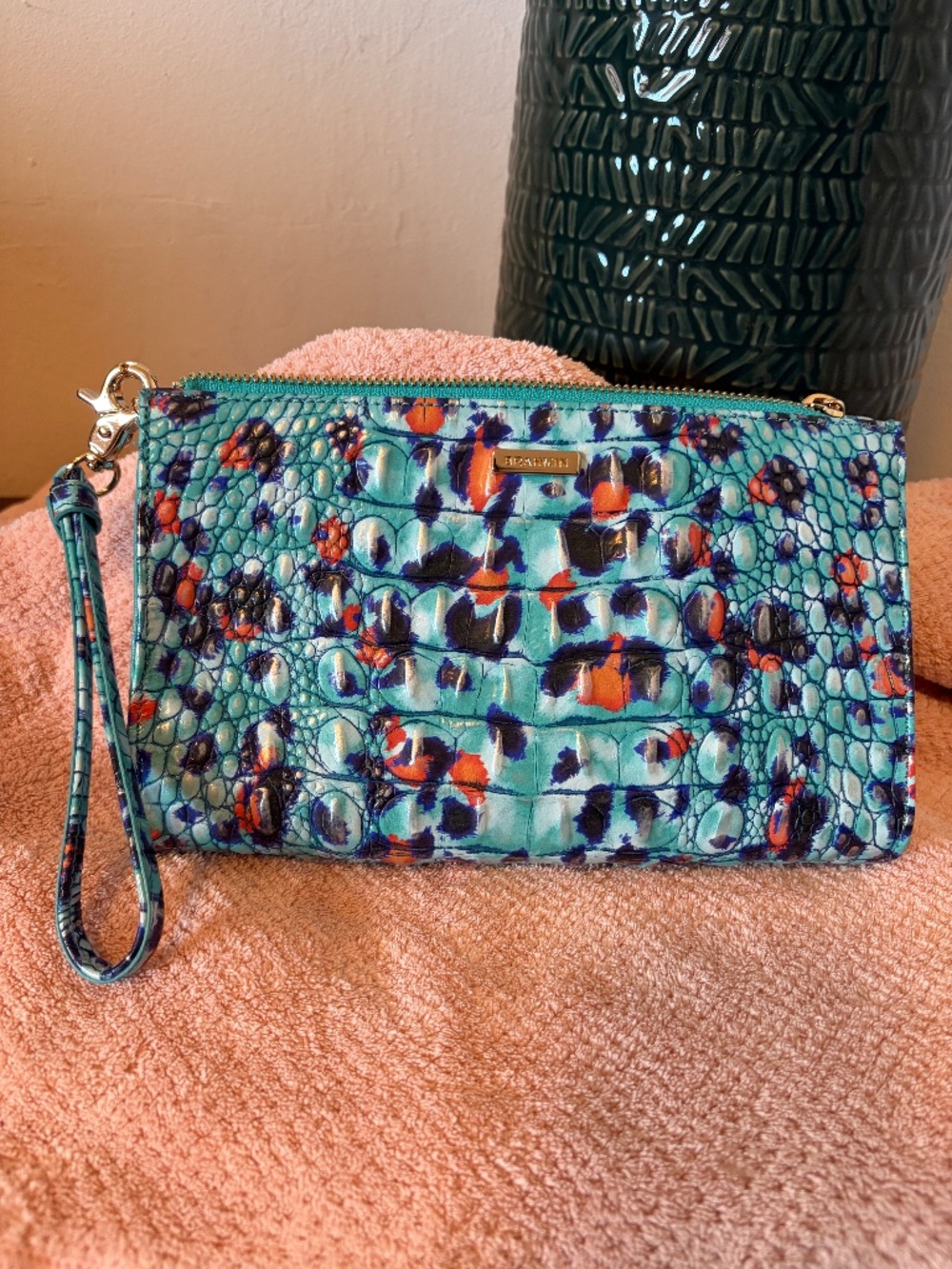 Brahmin Daisy Wristlet in Frisky Melbourne (shades of blue and orange) - EUC
